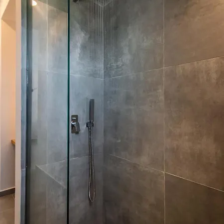 Magma Milos Iii 아파트 아다마스