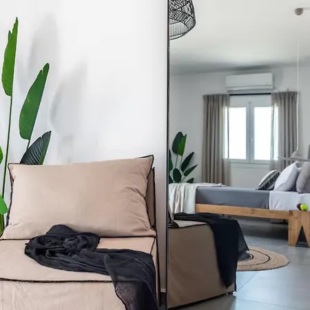 Magma Milos Iii * Adamantas (Milos)